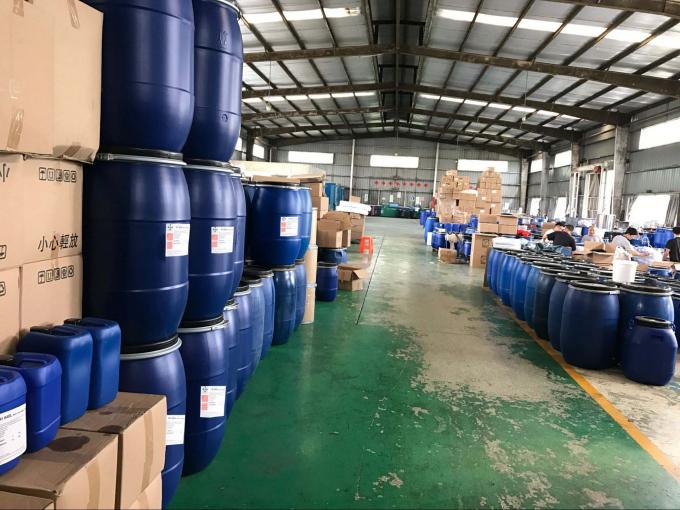 Alışveriş Alanı PSAF Ücretsiz Su Dayanıklı Kumaş Deri Mobilya Koruyucu Mobilya Bakımı Su Dayanıklı Sprey 12