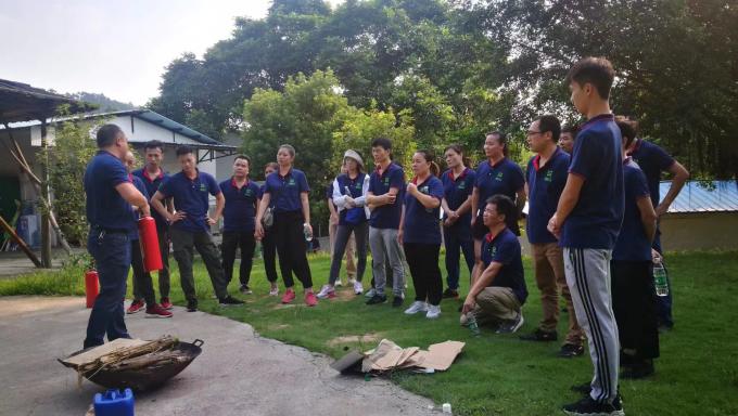 Alışveriş Alanı PSAF Ücretsiz Su Dayanıklı Kumaş Deri Mobilya Koruyucu Mobilya Bakımı Su Dayanıklı Sprey 15