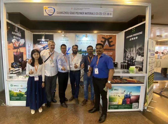 Alışveriş Alanı PSAF Ücretsiz Su Dayanıklı Kumaş Deri Mobilya Koruyucu Mobilya Bakımı Su Dayanıklı Sprey 23