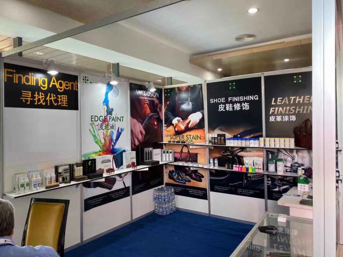 Alışveriş Alanı PSAF Ücretsiz Su Dayanıklı Kumaş Deri Mobilya Koruyucu Mobilya Bakımı Su Dayanıklı Sprey 31