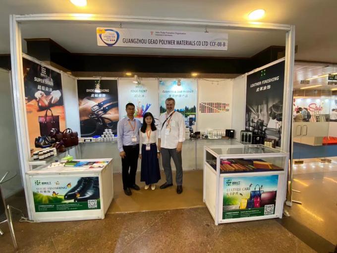 Alışveriş Alanı PSAF Ücretsiz Su Dayanıklı Kumaş Deri Mobilya Koruyucu Mobilya Bakımı Su Dayanıklı Sprey 30